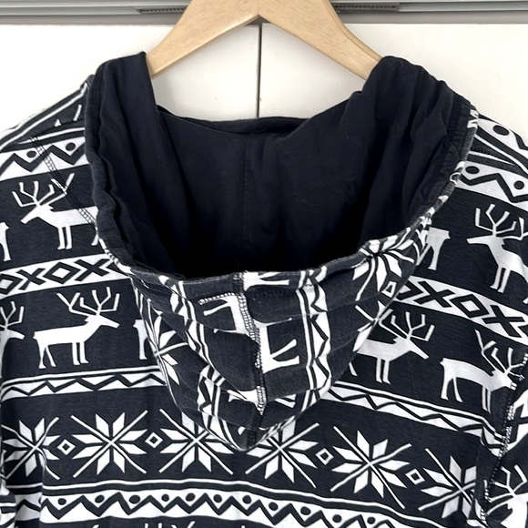 Lazy One, Onesie Pajamas with Hood and Pockets. Unisex, Size Large - Picture 6 of 8